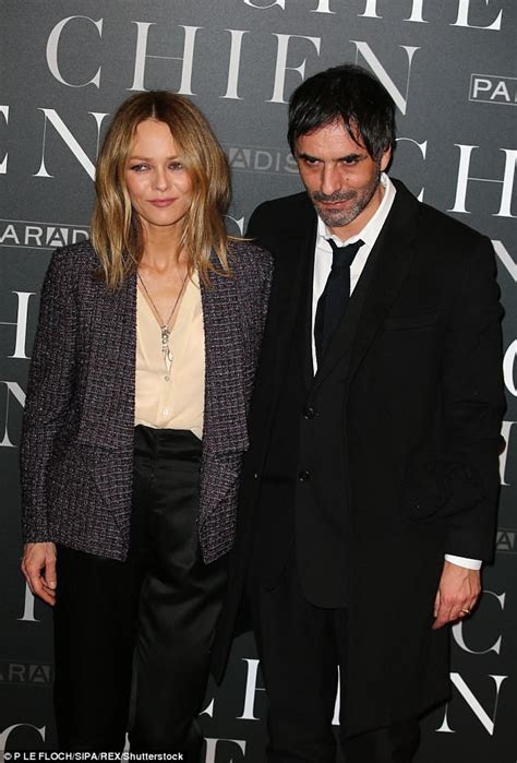 Vanessa Paradis Married Husband Samuel Benchetrit。